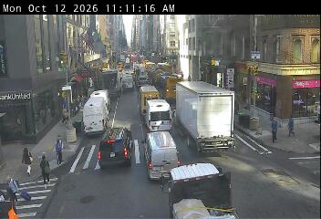 Lexington Avenue @ 57 Street live webcam
