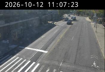 Victory Blvd @ Bay Street live webcam