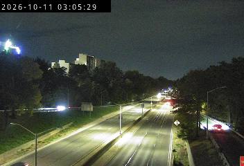 Bronx River Pkwy & East Gun Hill RD (NB) traffic camera, Bronx, New York