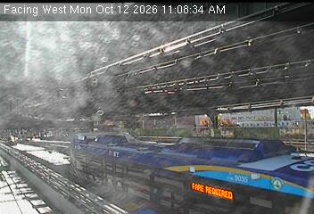 Queens Blvd Mid Span of Queensboro Bridge live webcam