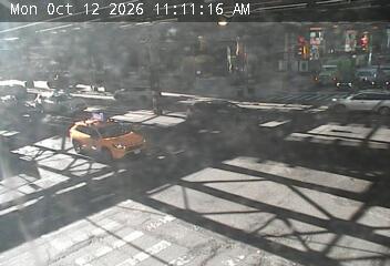 Queens Blvd @ Jackson Avenue live webcam