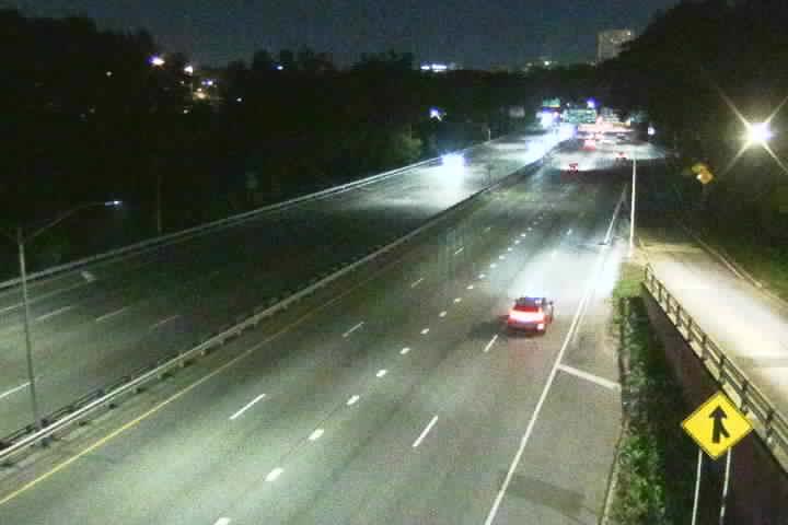 Grand Central Pkwy & 72nd Rd (Exit 11) traffic camera, Queens, New York
