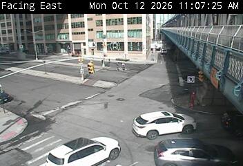 Sands Street @ Brooklyn Bridge Entrance live webcam