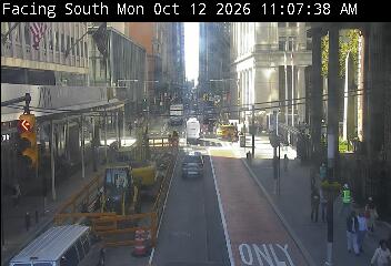 Broadway @ Vesey Street live webcam