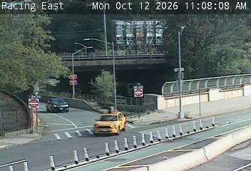 Queens Blvd @ 65 Pl live webcam