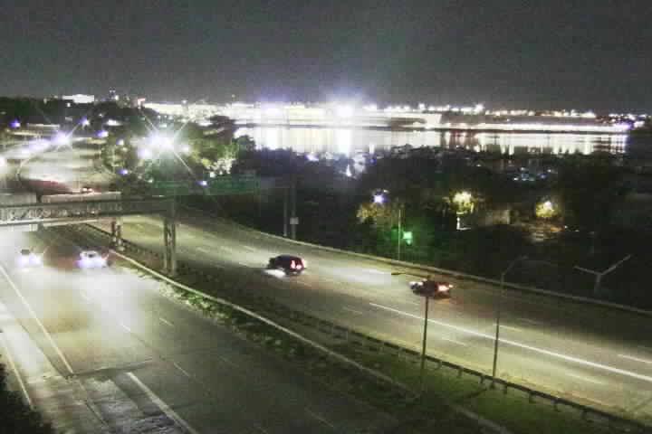 Grand Central Pkwy & Ditmars Blvd (Exit 9) traffic camera, Queens, New York