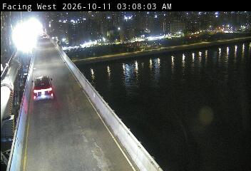 Williamsburg Bridge & NOR Bklyn-Mid Span traffic camera, Manhattan, New York